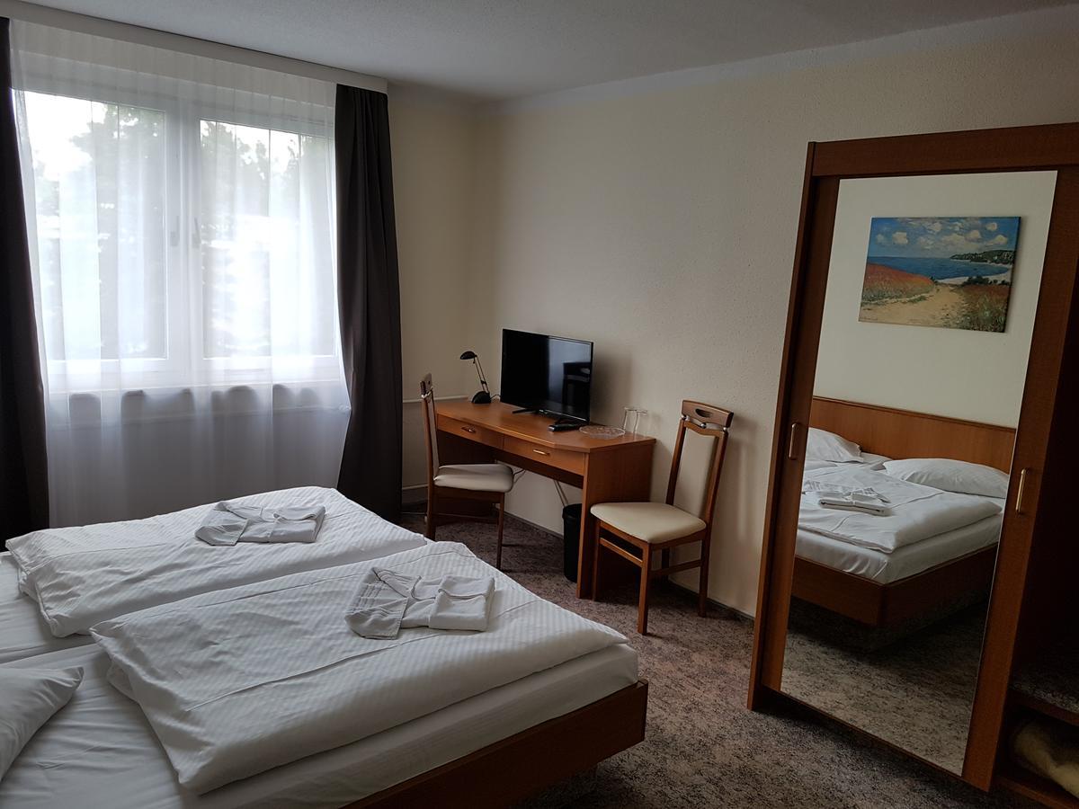 Hotel Restaurant Am Kriebsteinsee Dış mekan fotoğraf